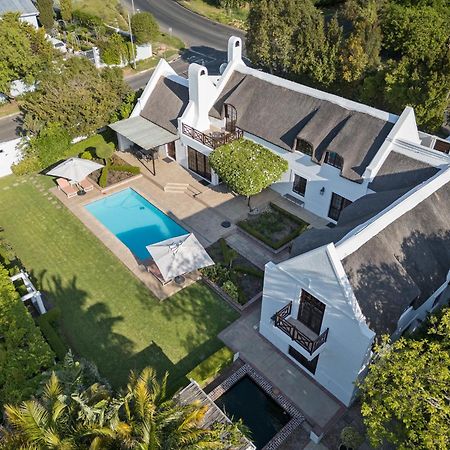 Die Rietdak - Reetdachhaus Mit Vier Schlafzimmern Cape Town Exterior photo