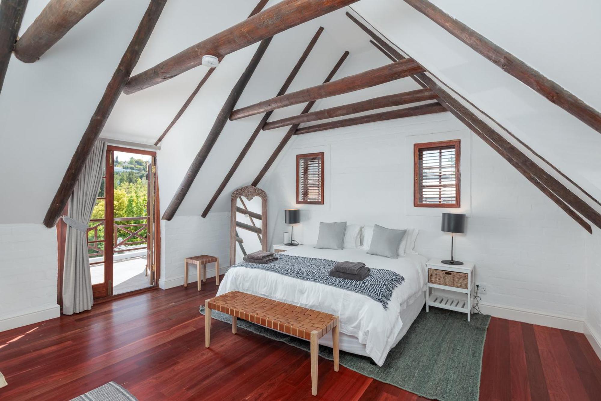 Die Rietdak - Reetdachhaus Mit Vier Schlafzimmern Cape Town Exterior photo
